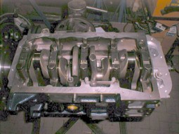 Albero motore montato su basamento